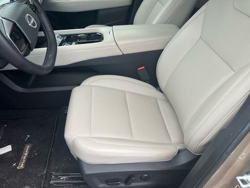 Used 2026 Nissan Murano SL AWD/4WD image 7