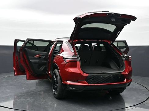 Used 2024 Chevrolet Equinox EV RS FWD image 44