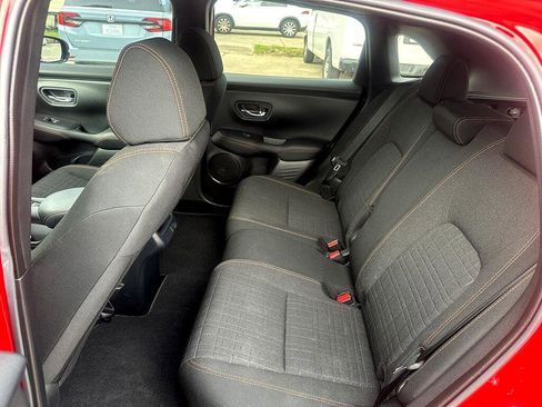 Used 2025 Honda HR-V Sport image 14