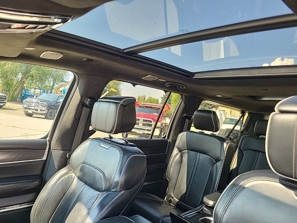 Used 2024 Jeep Grand Wagoneer L Series II w/ Quick Order Packagew 28T AWD/4WD image 15