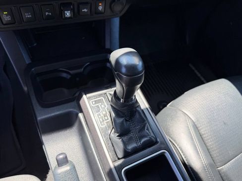 Used 2021 Toyota Tacoma TRD Sport w/ TRD Premium Sport Package AWD/4WD image 24