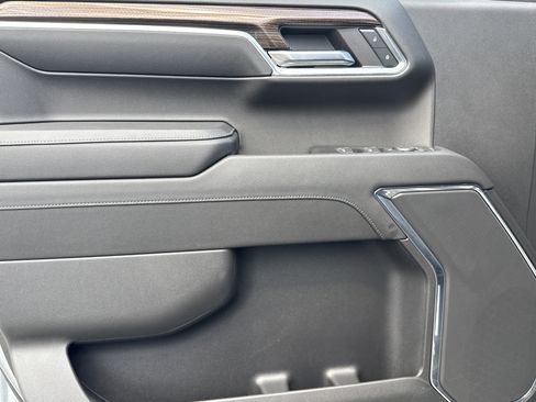 Used 2023 Chevrolet Silverado 1500 LT image 21