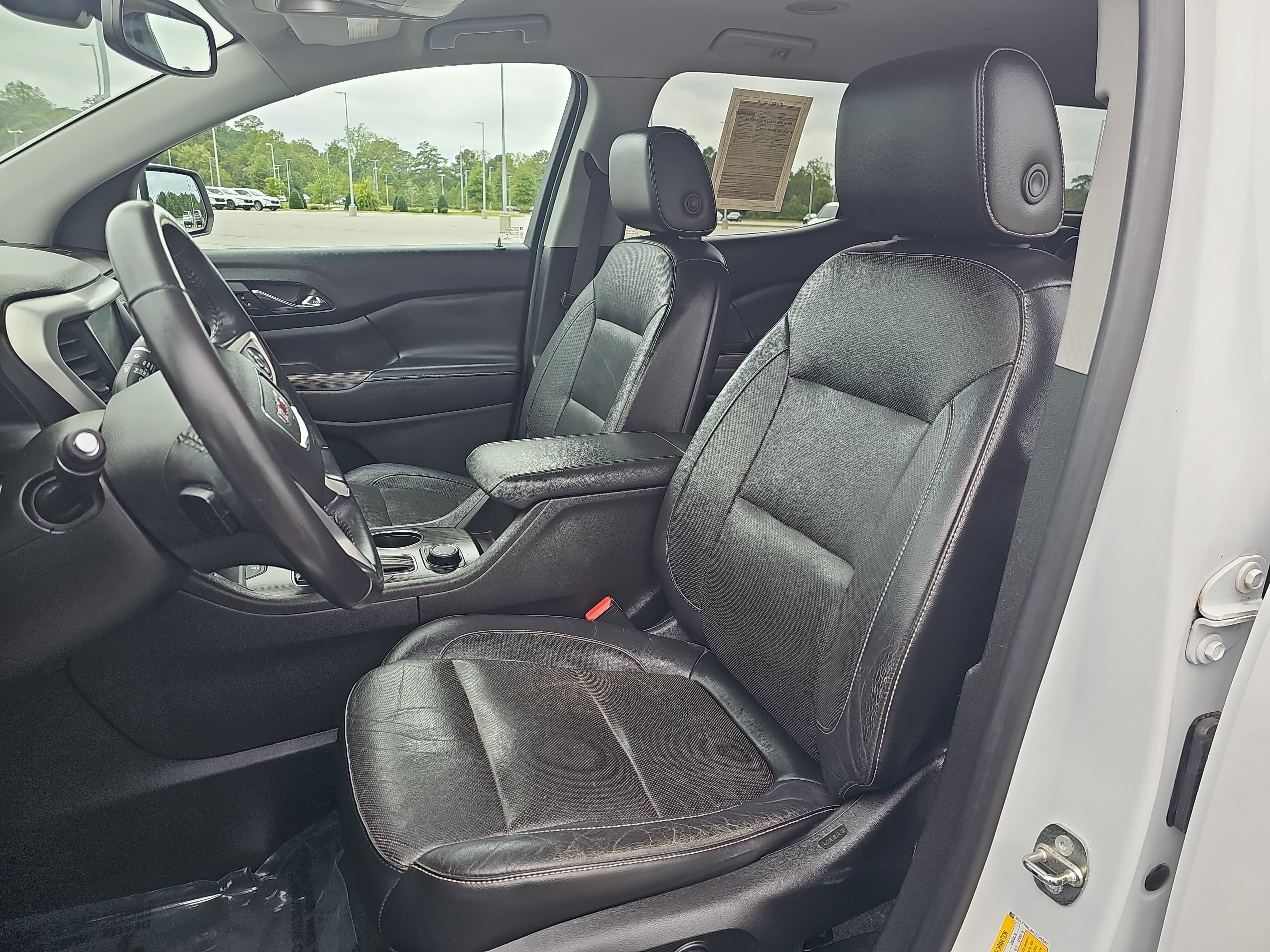 Used 2018 GMC Acadia SLT FWD image 16