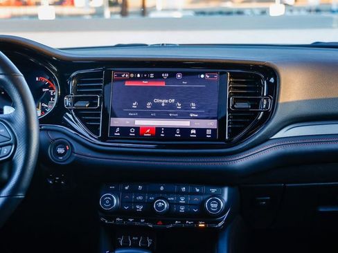 Certified 2025 Dodge Durango GT image 14