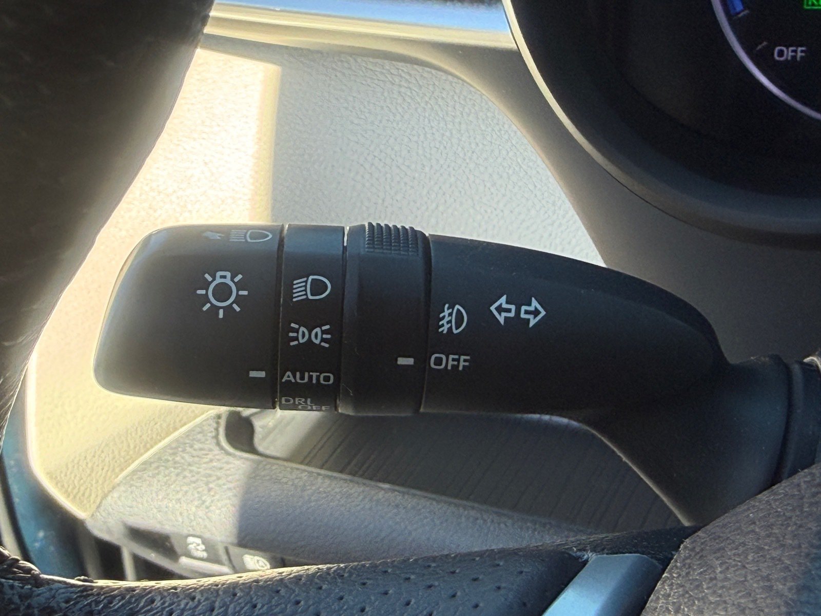 Used 2021 Toyota Sienna Platinum FWD image 27