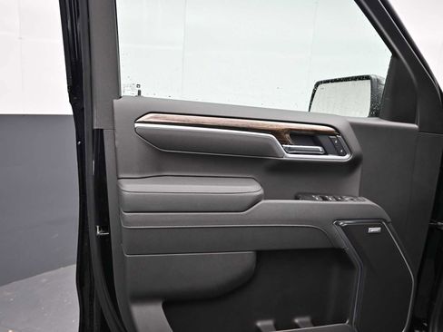 New 2026 GMC Sierra 1500 Elevation w/ Elevation Premium Package image 12