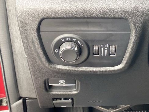 Certified 2023 Jeep Grand Cherokee L Laredo image 19