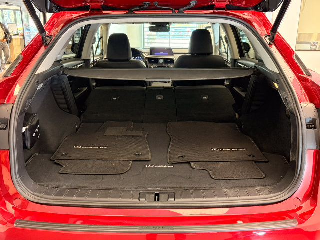 Used 2018 Lexus RX 450h AWD image 27