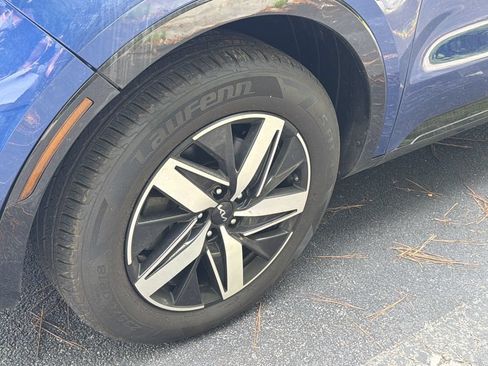 Used 2022 Kia Sorento S FWD image 2