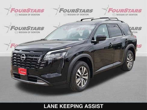 New 2026 Nissan Pathfinder SL image 9