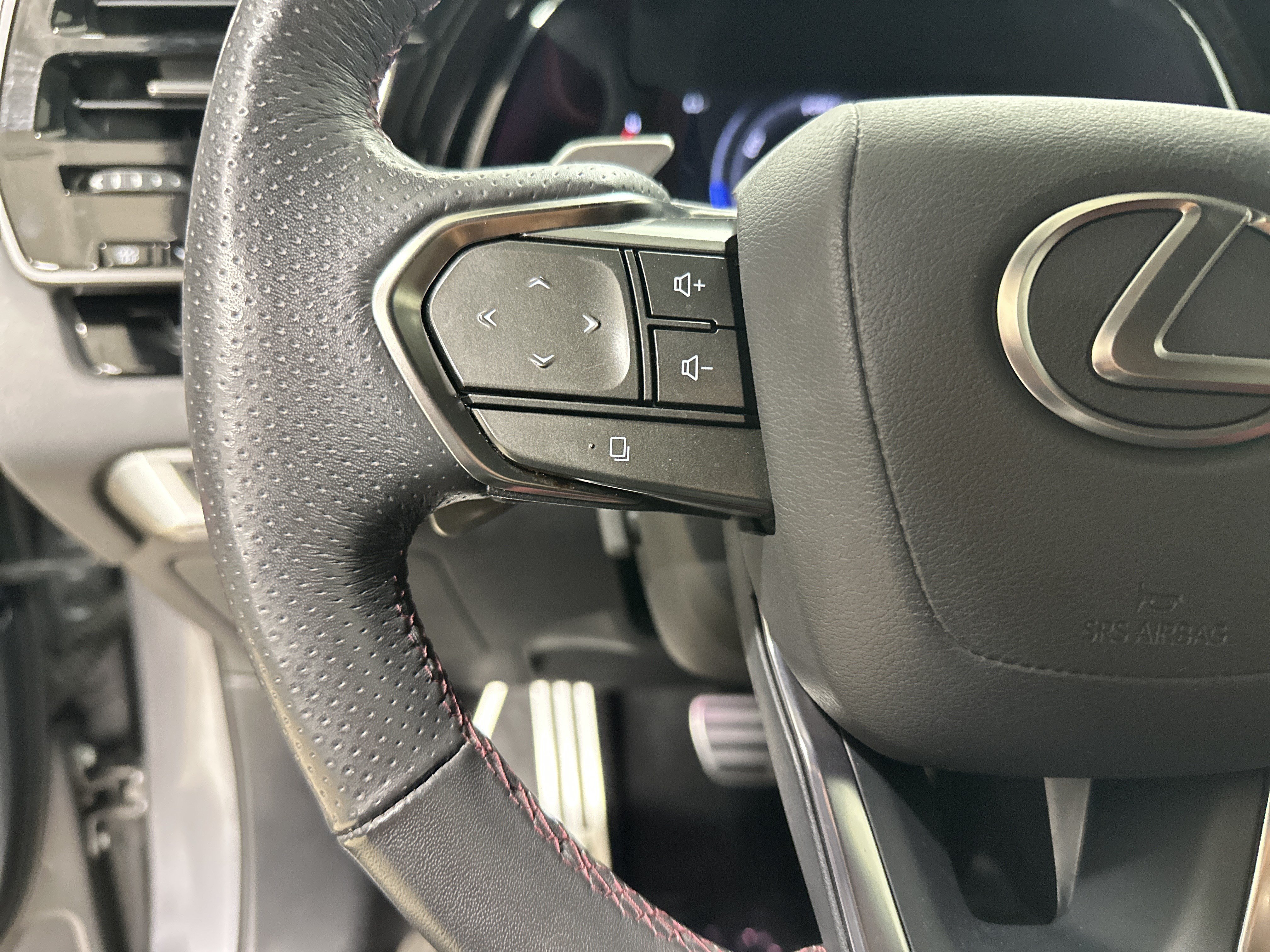 Certified 2023 Lexus RX 500h F Sport w/ Cold Area Package AWD/4WD image 19