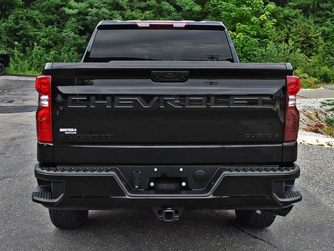 Used 2026 Chevrolet Silverado 1500 Custom w/ Turbomax Blackout Package AWD/4WD image 7