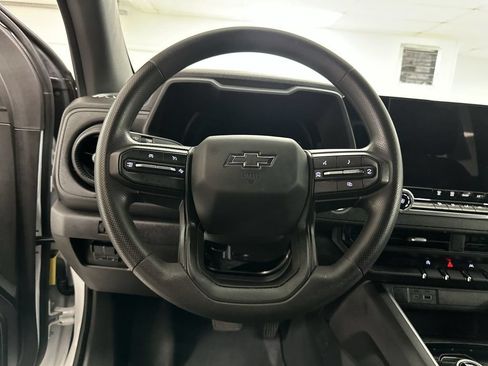Used 2024 Chevrolet Colorado Trail Boss w/ Technology Package AWD/4WD image 13