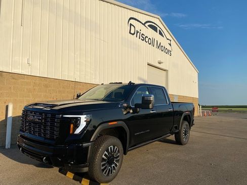 New 2025 GMC Sierra 2500 Denali Ultimate w/ Max Trailering Package image 1