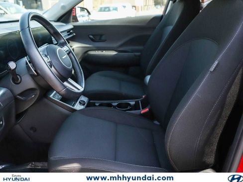 Certified 2025 Hyundai Kona SEL AWD/4WD image 16