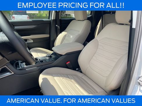 New 2026 Ford Ranger Lariat w/ FX4 Off-Road Package AWD/4WD image 9