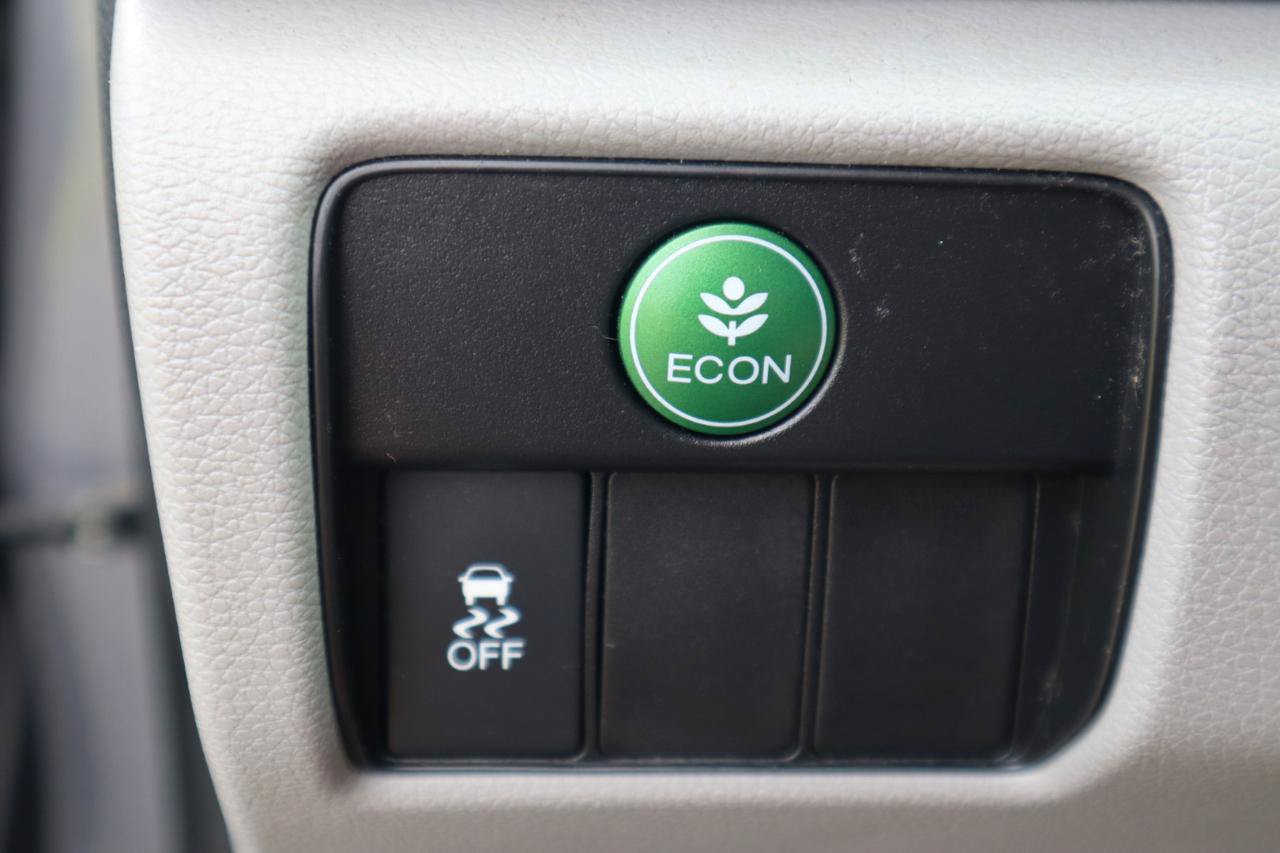 Used 2013 Honda Accord LX image 48