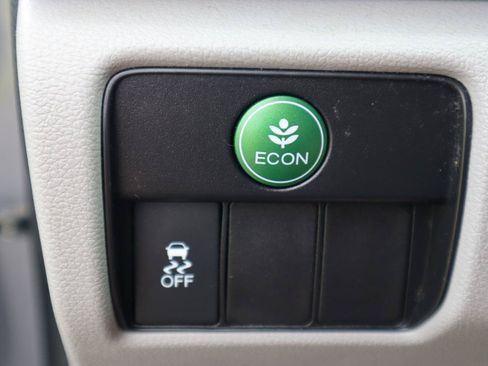Used 2013 Honda Accord LX image 48