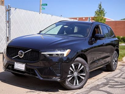 New 2025 Volvo XC60 B5 Core w/ Climate Package