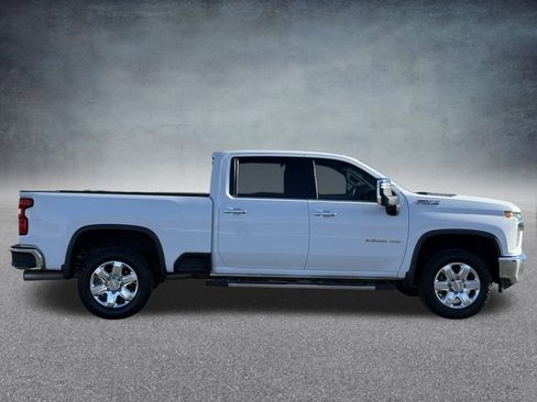 Used 2020 Chevrolet Silverado 2500 LTZ image 2