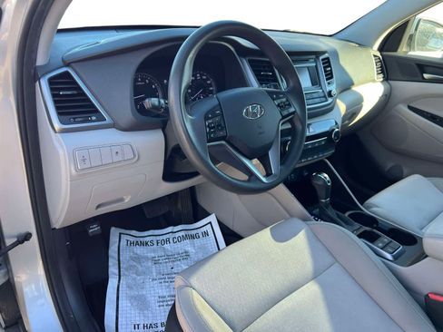 Used 2016 Hyundai Tucson SE w/ Option Group 02 image 10