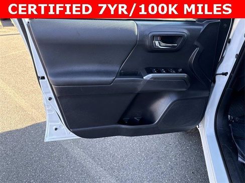 Used 2023 Toyota Tacoma TRD Off-Road image 13