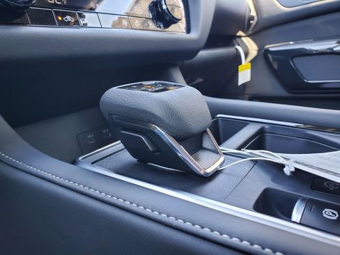 New 2025 Nissan Pathfinder SV image 34