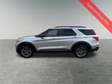 Used 2021 Ford Explorer XLT w/ Equipment Group 202A image 3