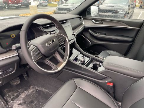 New 2026 Jeep Grand Cherokee Limited w/ Limited Altitude Package image 23