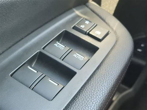 Used 2020 Honda Pilot Touring image 25