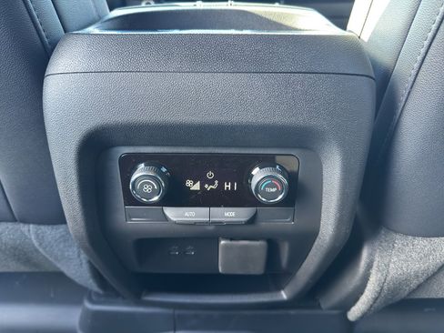 New 2026 Chevrolet Traverse Z71 w/ Enhanced Driving Package image 21