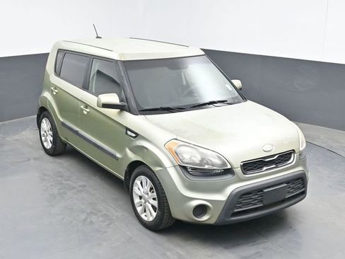 Used 2013 Kia Soul FWD image 30