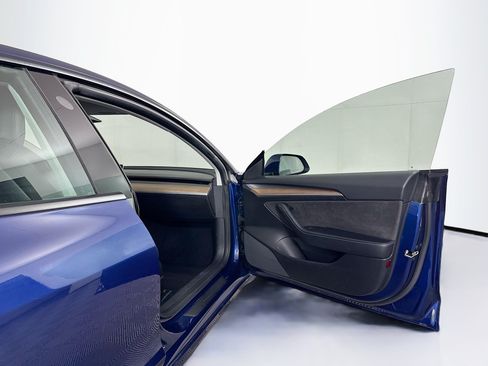 Used 2021 Tesla Model 3 Standard Range Plus RWD image 31