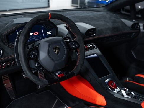 Used 2022 Lamborghini Huracan STO RWD image 49