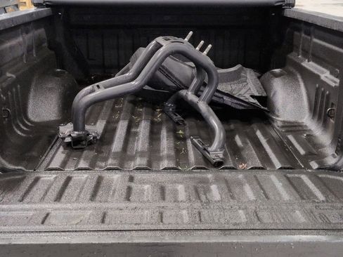 Used 2017 Chevrolet Colorado ZR2 w/ LPO, Premium Interior Package image 26