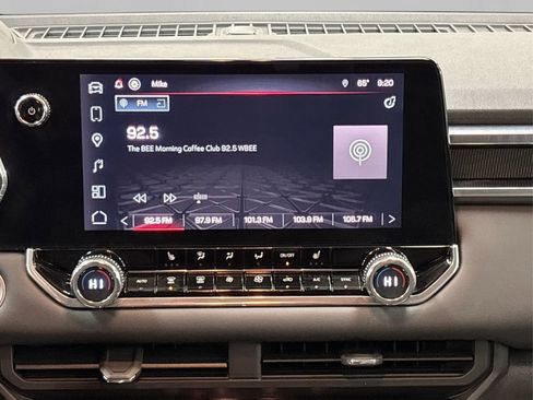 Used 2024 GMC Canyon Elevation w/ Elevation Premium Package image 17