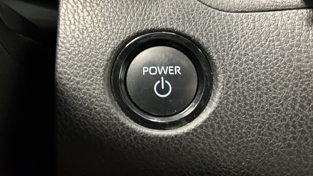Used 2025 Toyota Camry LE FWD image 21