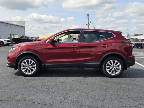 Used 2021 Nissan Rogue Sport S FWD image 2