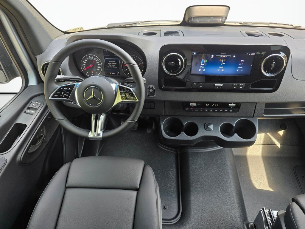 New 2026 Mercedes-Benz Sprinter 2500 image 24