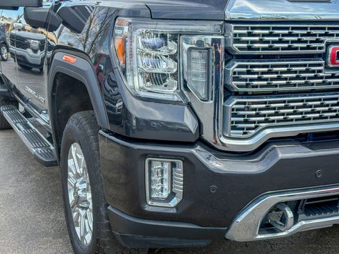 Used 2021 GMC Sierra 2500 Denali w/ Denali Ultimate Package image 3