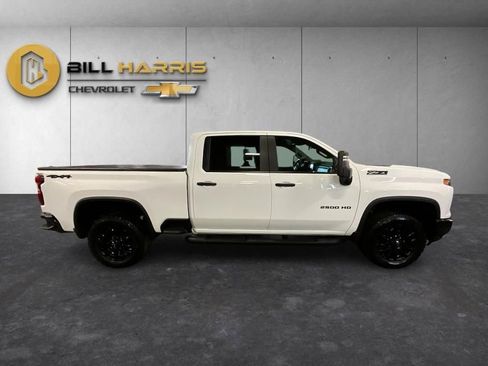 Used 2025 Chevrolet Silverado 2500 Custom w/ Custom Value Package AWD/4WD image 10