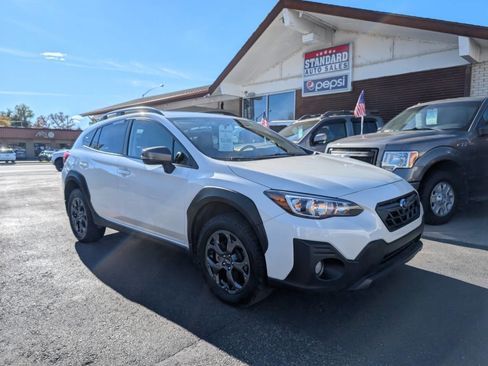 Used 2022 Subaru Crosstrek 2.5i Sport w/ Moonroof Package image 1