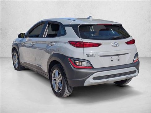 Used 2022 Hyundai Kona SE FWD image 5
