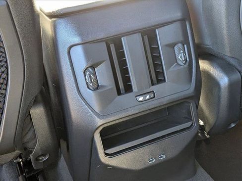 Used 2025 BMW X3 xDrive30 w/ Convenience Package AWD/4WD image 17