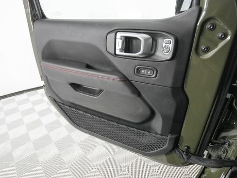 Used 2023 Jeep Gladiator Rubicon w/ LED Lighting Group AWD/4WD image 13