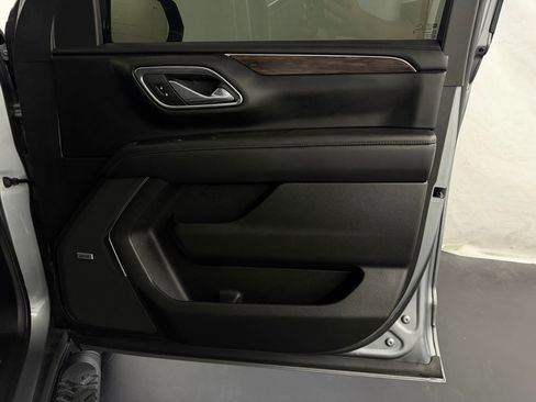 Used 2023 Chevrolet Tahoe Z71 w/ Luxury Package image 35