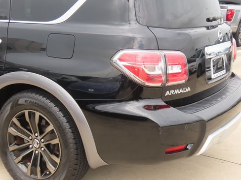 Used 2017 Nissan Armada Platinum w/ Interior Lighting Package RWD image 16