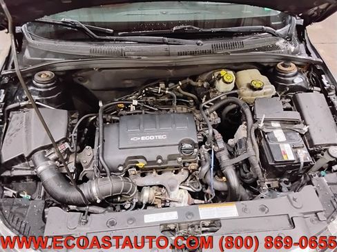 Used 2014 Chevrolet Cruze LT w/ RS Package FWD image 9