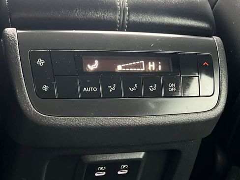 New 2026 Nissan Pathfinder SL FWD image 15