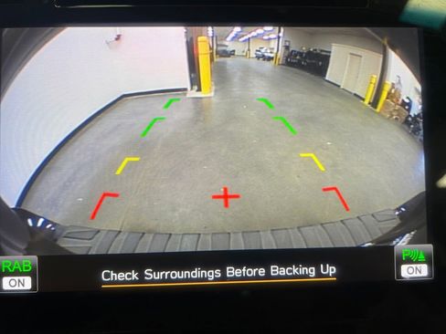 Used 2018 Subaru Outback 3.6R Limited image 23